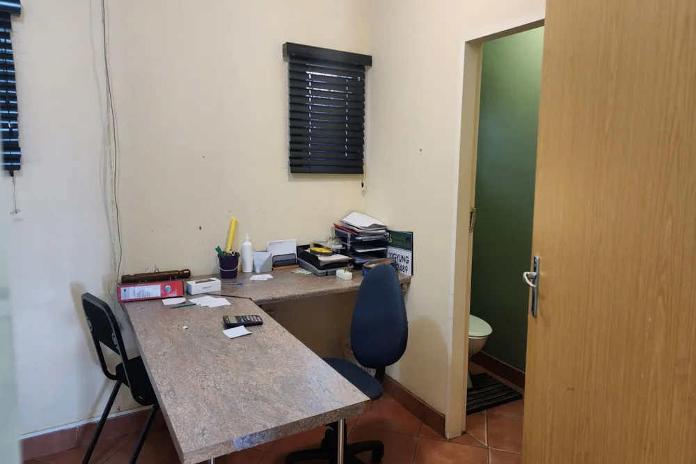Commercial industrial property to rent in Ellisras (Lephalale) - 1ER1734346