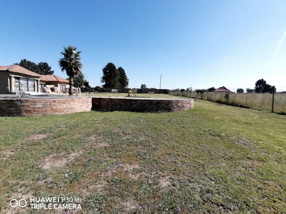 Smallholding for sale in Vischkuil - 1SP1601916