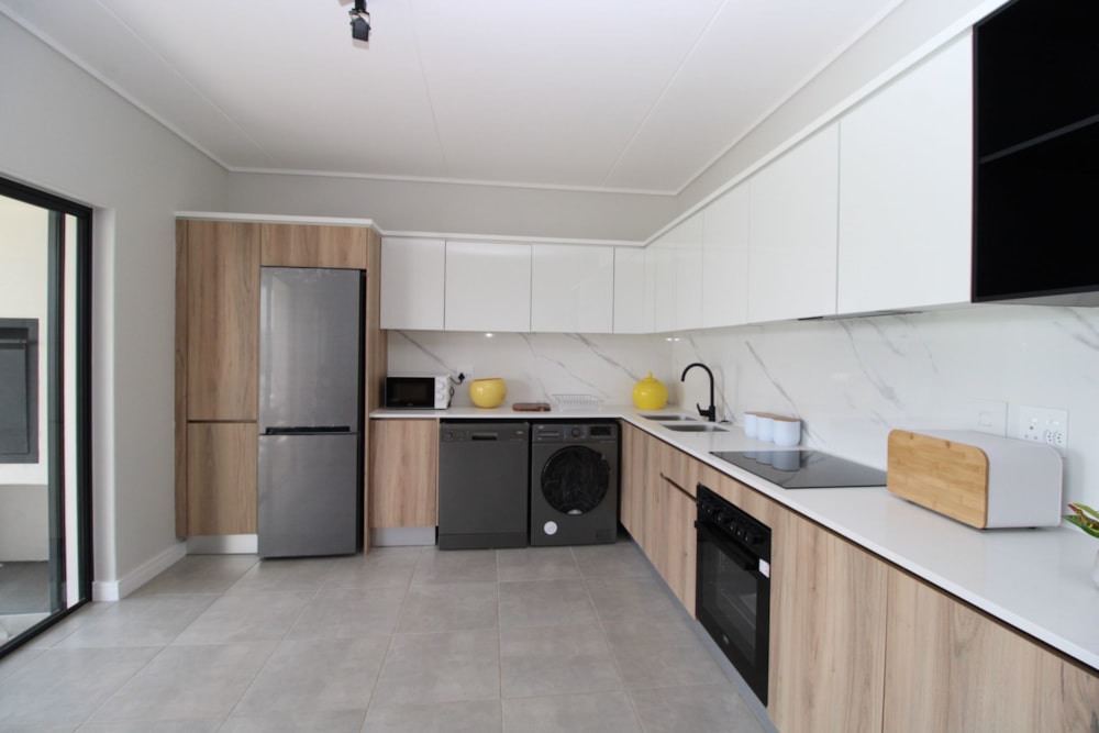 Apartment to rent in Waterfall, Midrand - MDL1725353