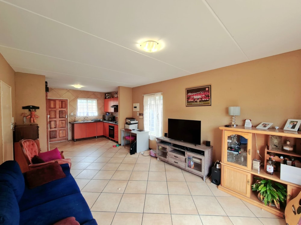 Double-storey cluster to rent in North Riding - FYL1710032 Double-storey cluster to rent in North Riding - FYL1710032