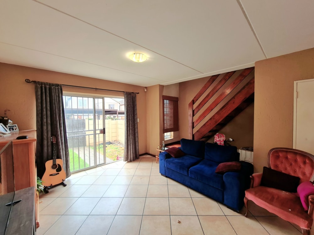 Double-storey cluster to rent in North Riding - FYL1710032 Double-storey cluster to rent in North Riding - FYL1710032