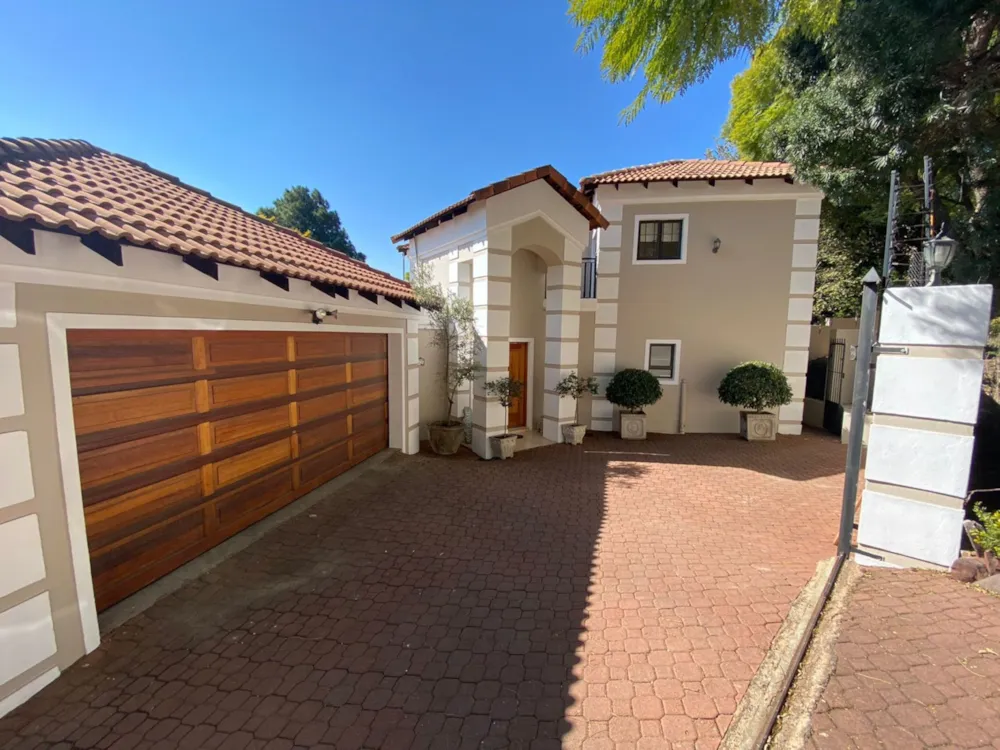 House for sale in Waterkloof Park - PT1754291 House for sale in Waterkloof Park - PT1754291
