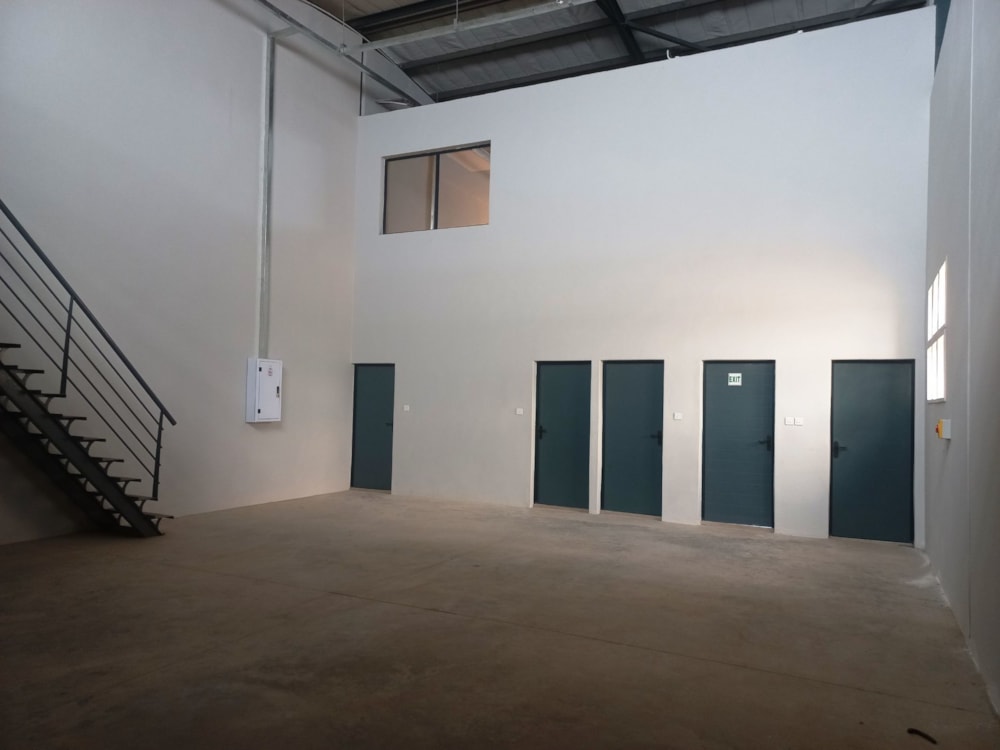 Commercial business let in Phakalane, Botswana - 3BO1700639