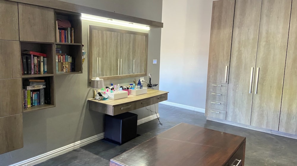 House for sale in Pioneers Park, Namibia - 3NM1603126