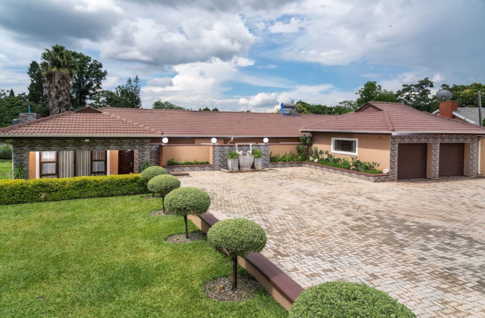 House for sale in Harare, Zimbabwe - 3ZB1603736 House for sale in Harare, Zimbabwe - 3ZB1603736