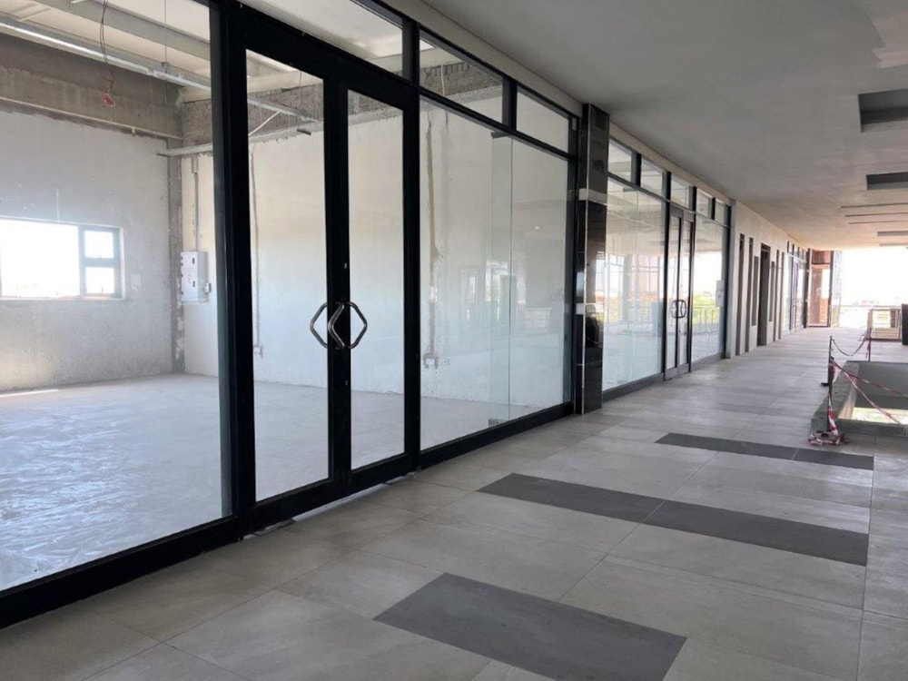 Commercial business to rent in Block 10, Botswana - 3BO1705149 Commercial business to rent in Block 10, Botswana - 3BO1705149