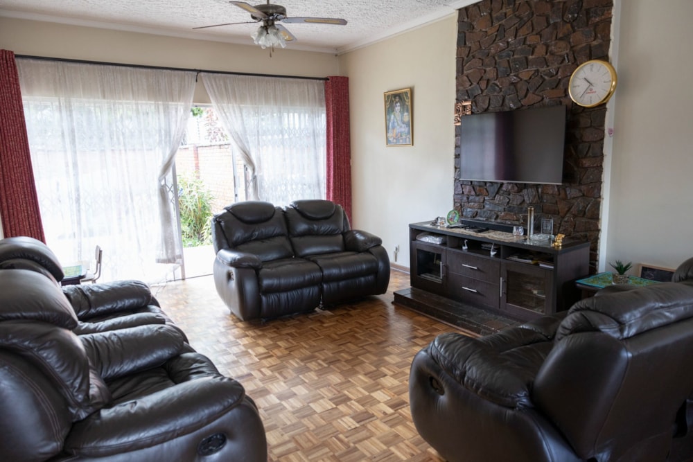 Apartment for sale in Harare, Zimbabwe - 3ZB1604659 Apartment for sale in Harare, Zimbabwe - 3ZB1604659