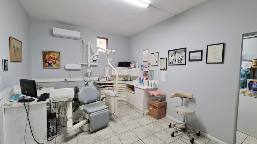 Commercial office for sale in Port Edward - 1PD1604674