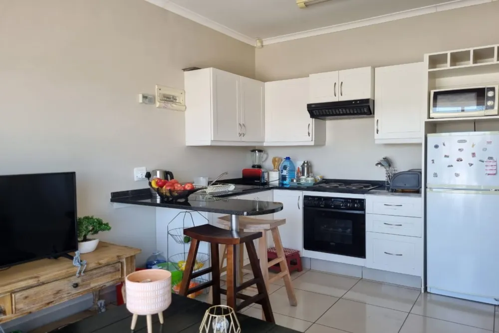 Apartment let in West Hill, Grahamstown, Makhanda - 1GC1710503