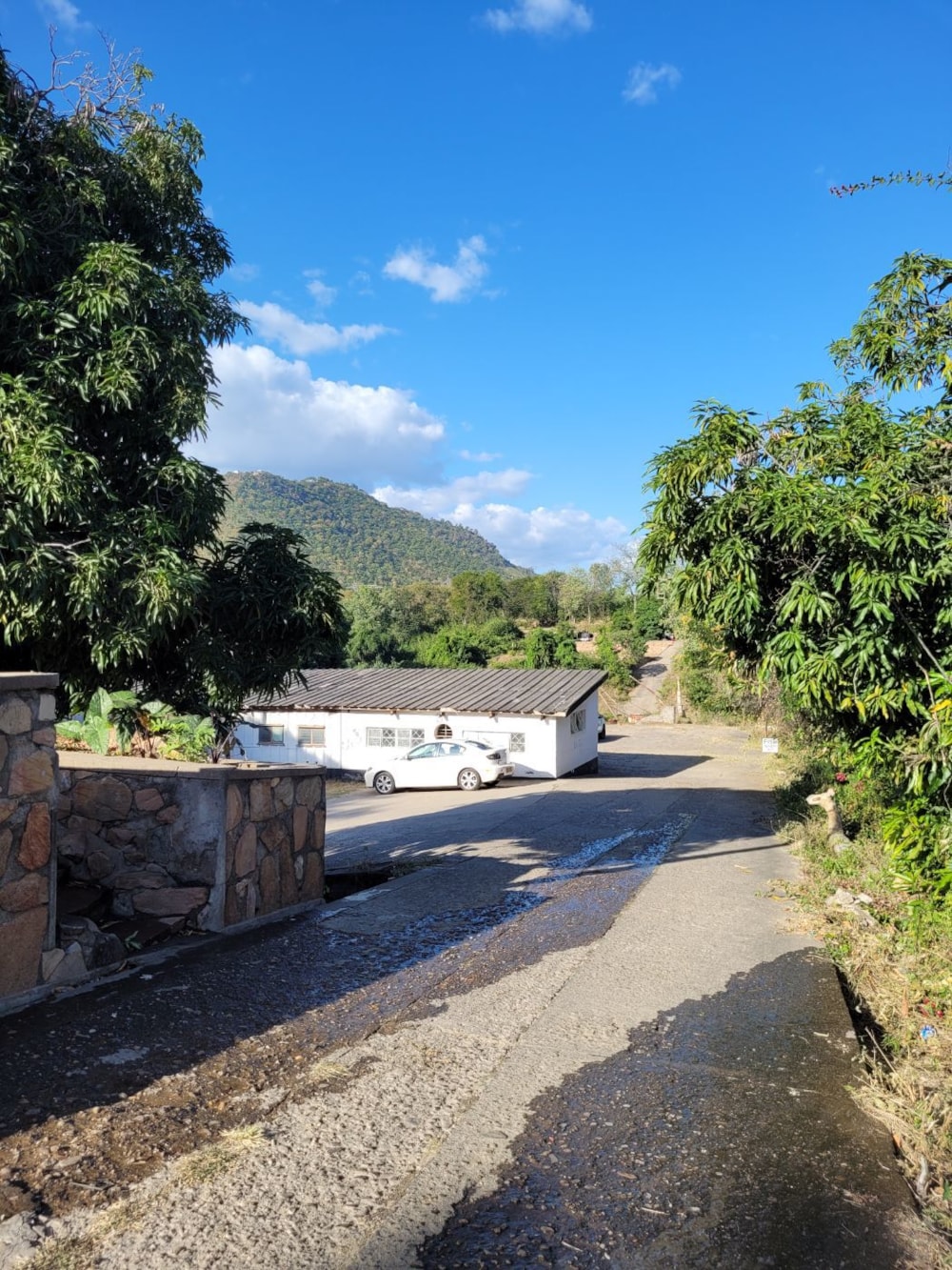 Commercial industrial property for sale in Kariba, Zimbabwe - 3ZB1604872 Commercial industrial property for sale in Kariba, Zimbabwe - 3ZB1604872