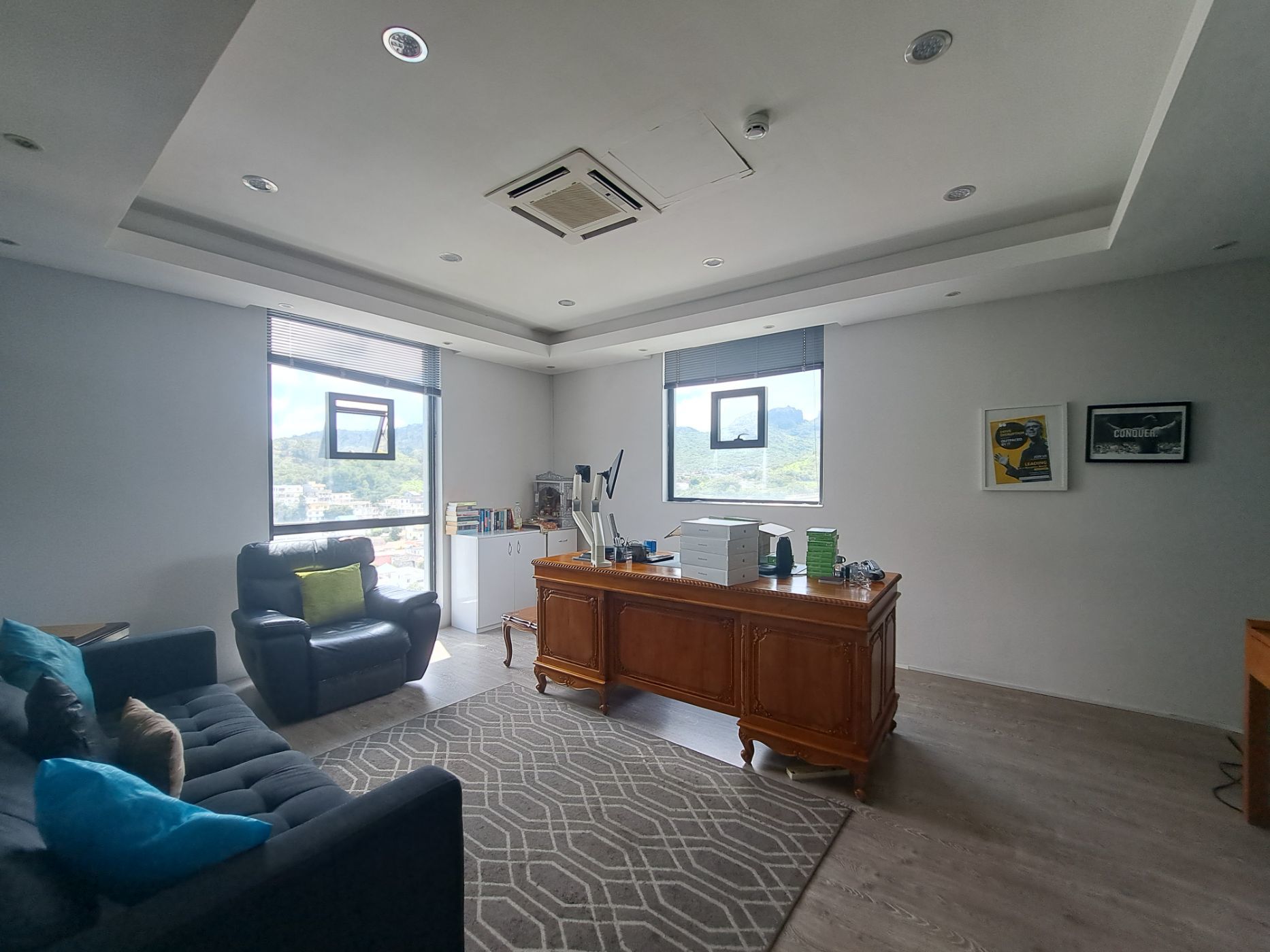 Commercial office to rent in Port Louis, Mauritius - MUR1604931