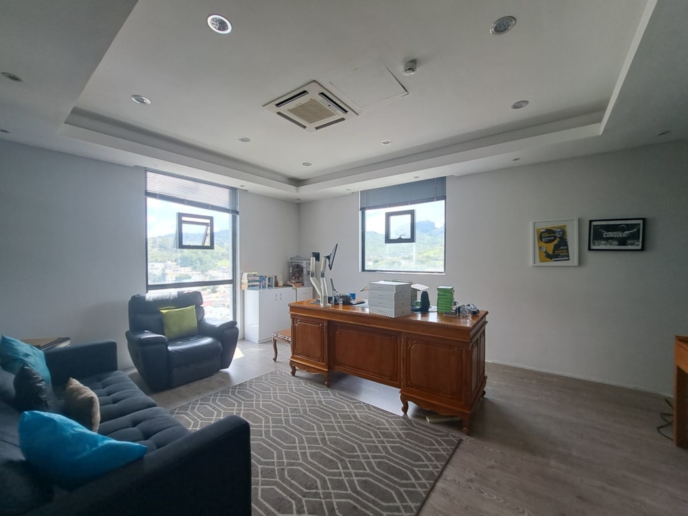 Commercial office to rent in Port Louis, Mauritius - MUR1604931