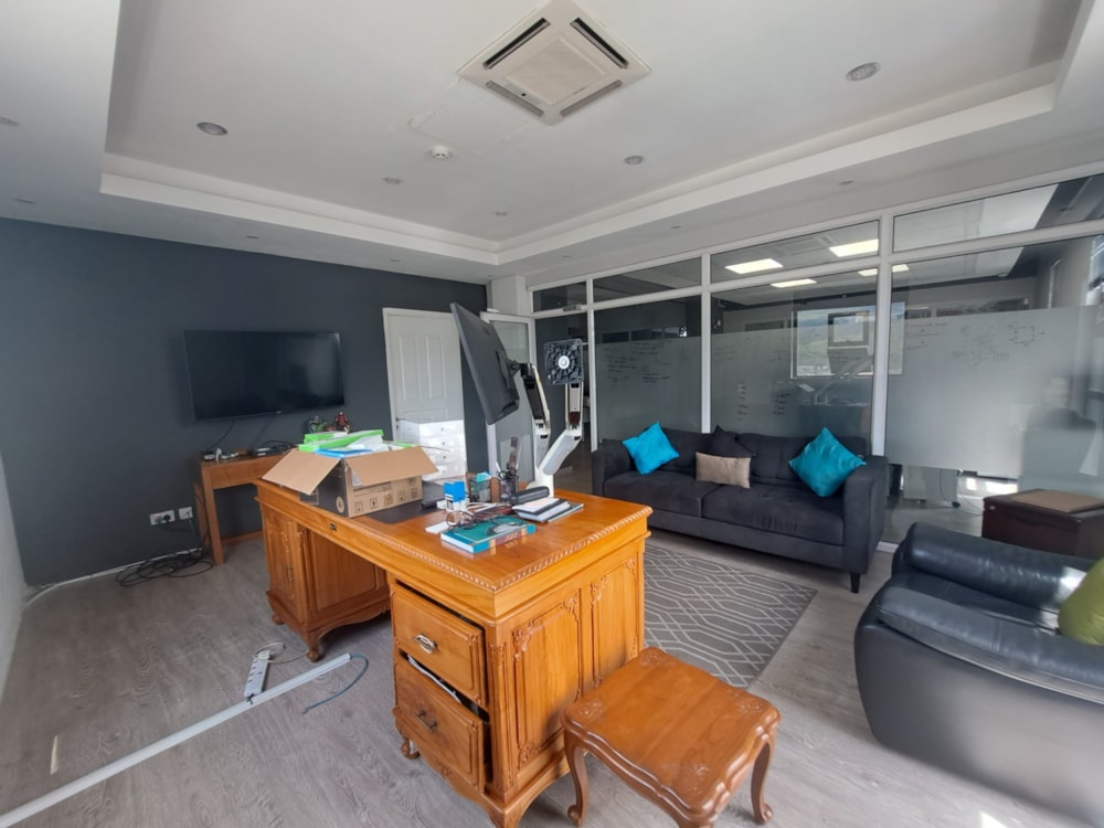 Commercial office to rent in Port Louis, Mauritius - MUR1604931