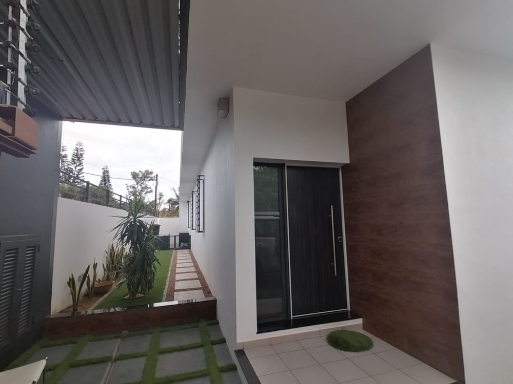 House for sale in Matola, Mozambique - 3MQ1606204