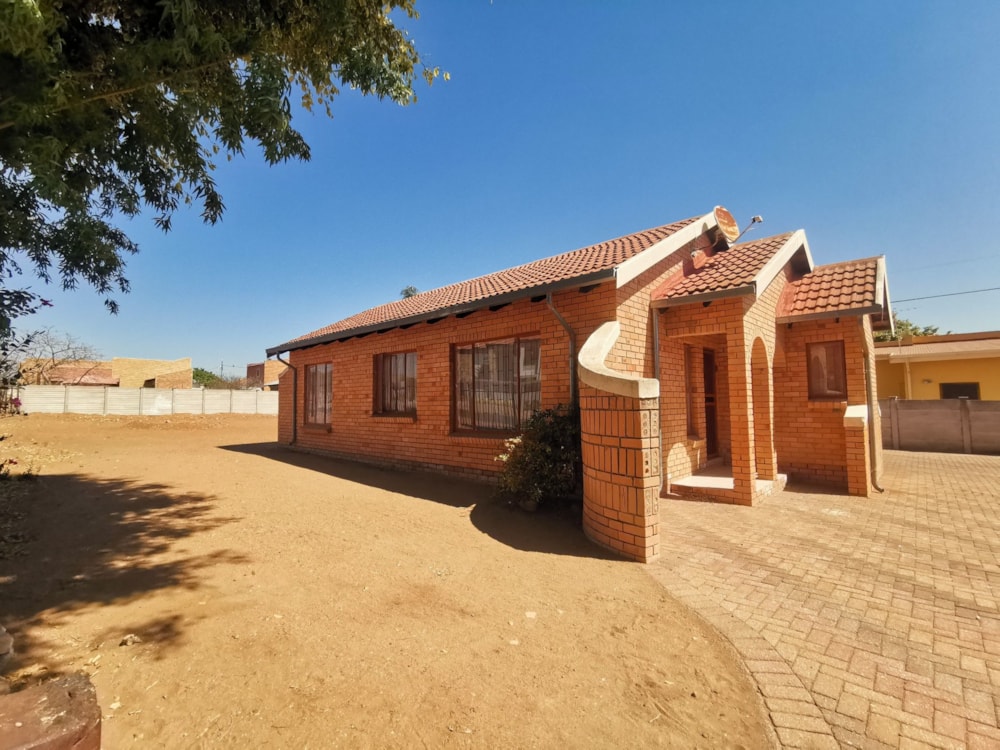 Single-storey house for sale in Bendor Park - 1PS1690988 Single-storey house for sale in Bendor Park - 1PS1690988