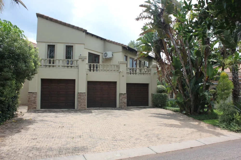 House for sale in Waterkloof, Pretoria East - PT1604084 House for sale in Waterkloof, Pretoria East - PT1604084