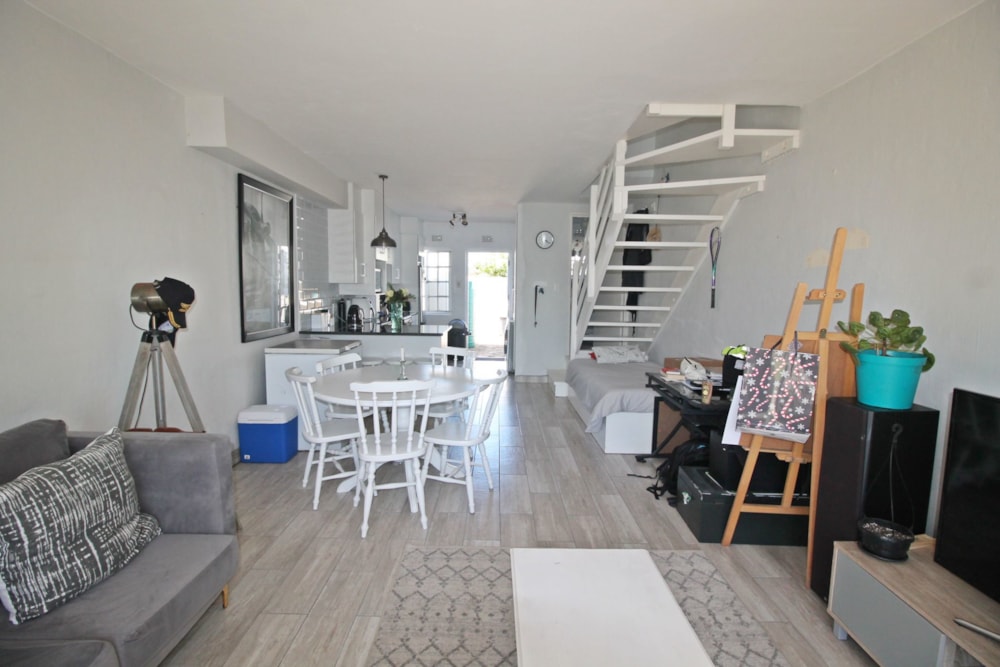 Apartment sold in West Beach, Port Alfred - 1PF1604492 Apartment sold in West Beach, Port Alfred - 1PF1604492