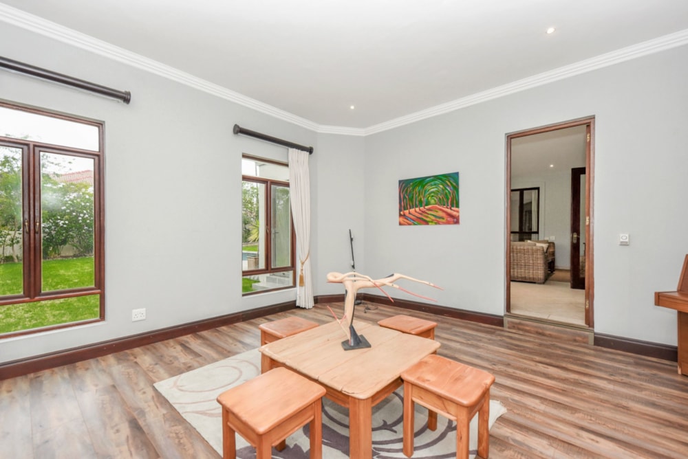 Double-storey house for sale in Dainfern Golf Estate - FW1740026 Double-storey house for sale in Dainfern Golf Estate - FW1740026