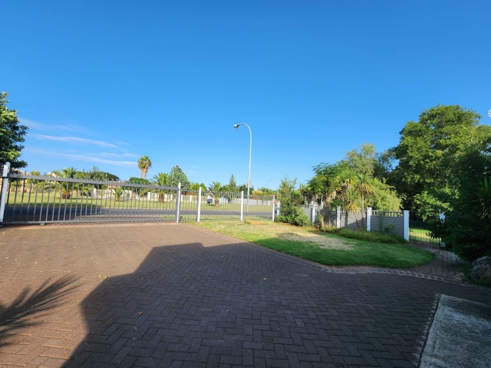 House let in Pellissier - 1BX1690861 House let in Pellissier - 1BX1690861