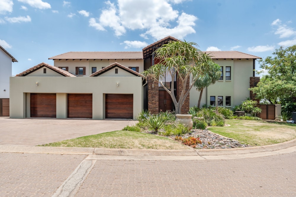 House for sale in Copperleaf - 1CE1605124