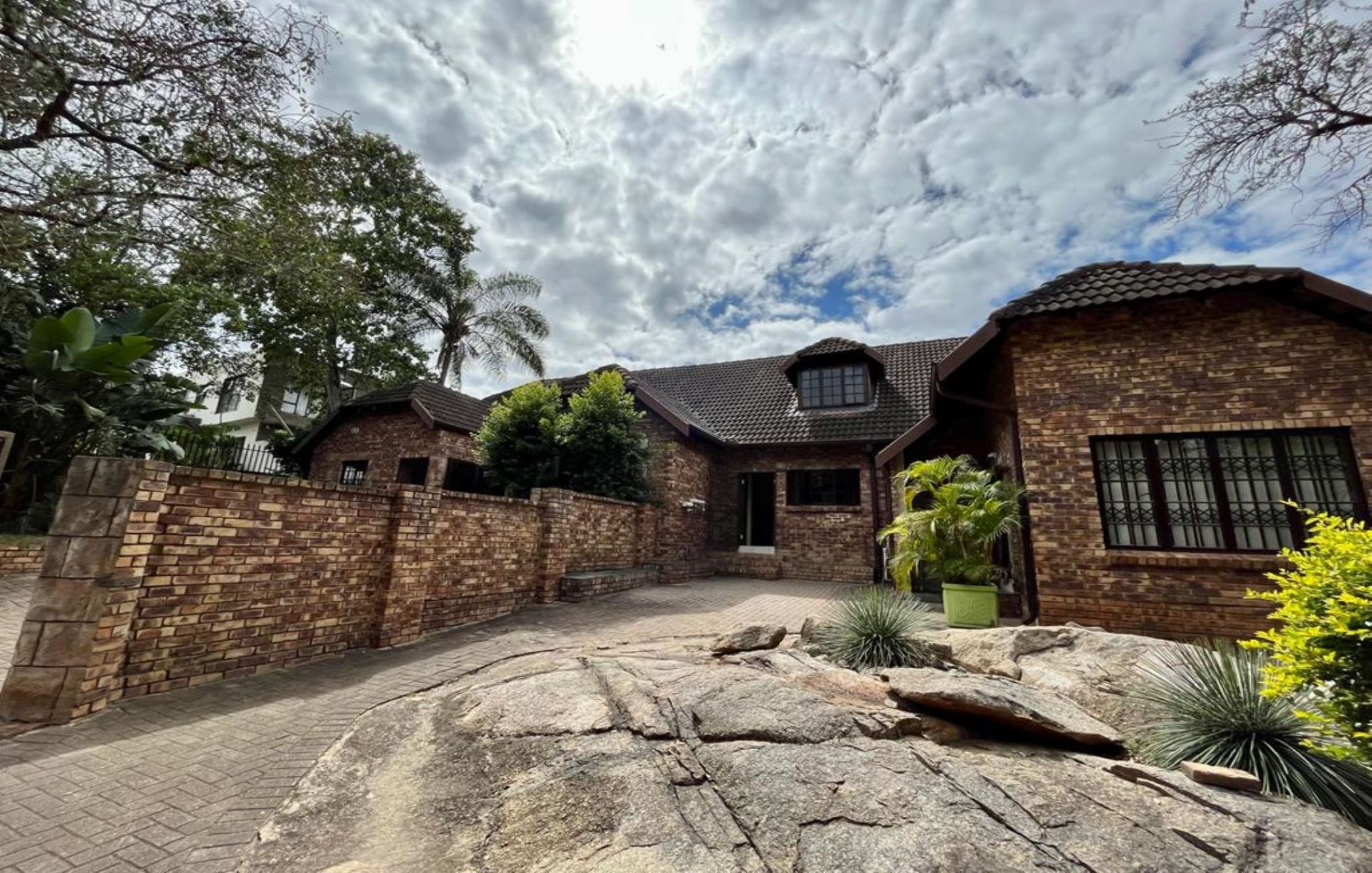 House for sale in Sonheuwel - View 2