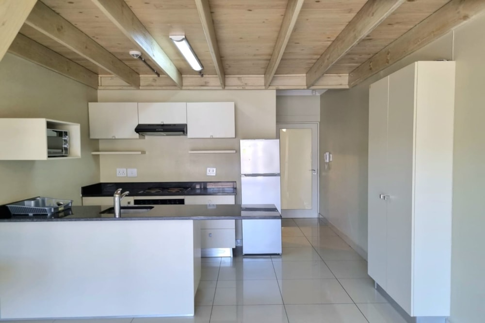 Loft let in West Hill, Grahamstown, Makhanda - 1GC1668430