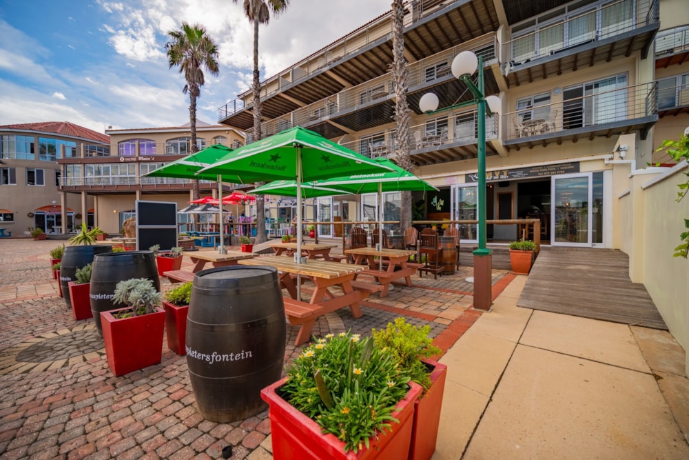 Commercial Building for sale in Port St Francis - 1SA1684384 Commercial Building for sale in Port St Francis - 1SA1684384