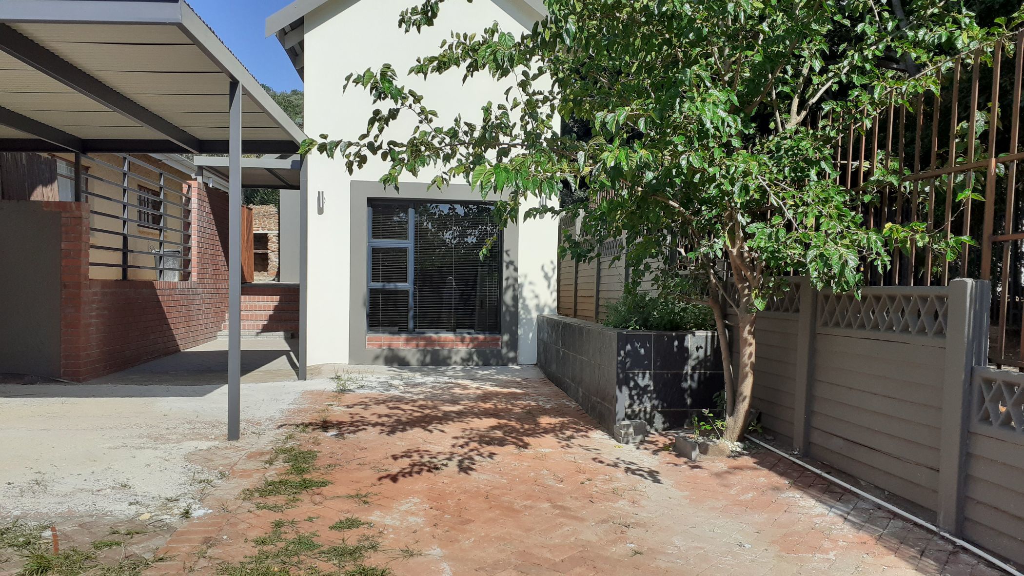 Apartment to rent in Dan Pienaar - 1BX1730751