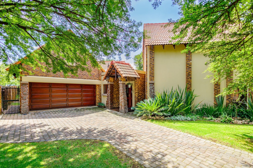 Security estate home for sale in Glen Marais - KTP1708494