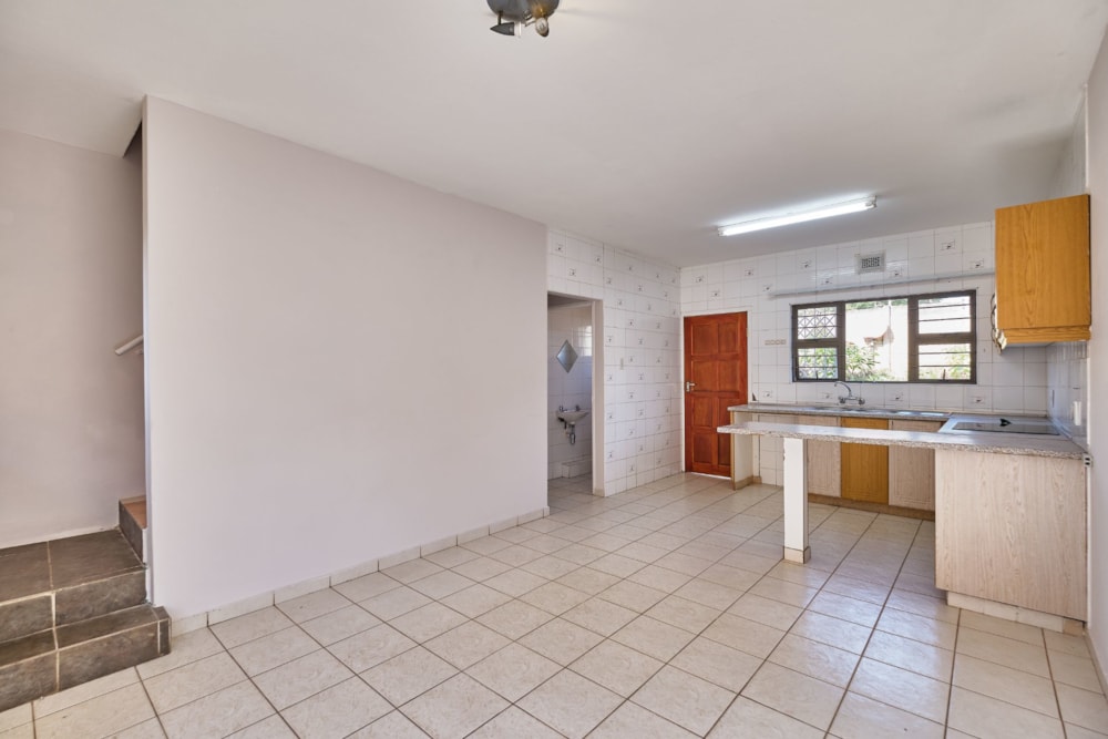 Apartment to rent in Illovo Beach - 1WB1708187 Apartment to rent in Illovo Beach - 1WB1708187