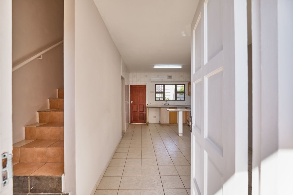 Apartment to rent in Illovo Beach - 1WB1708187 Apartment to rent in Illovo Beach - 1WB1708187