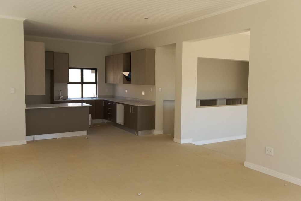 House let in Mount Royal Golf & Country Estate - 1SJ1694378 House let in Mount Royal Golf & Country Estate - 1SJ1694378