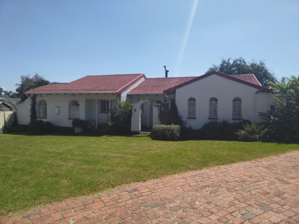 House for sale in Brackendowns - 1AB1607069