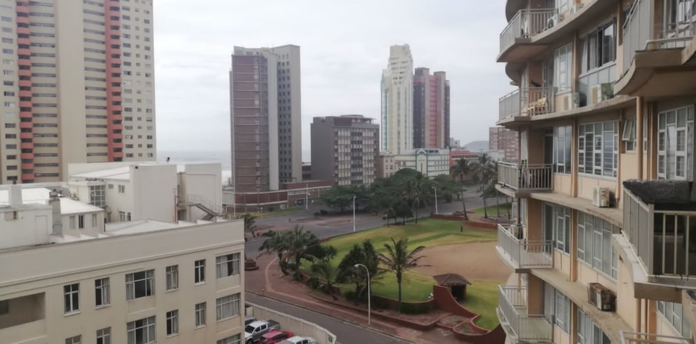 Apartment for sale in North Beach Durban - 1DA1607857 Apartment for sale in North Beach Durban - 1DA1607857