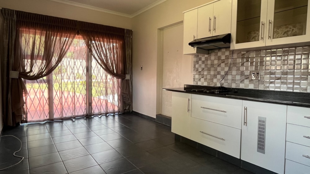 House let in Pioneer Park - 1NW1682029