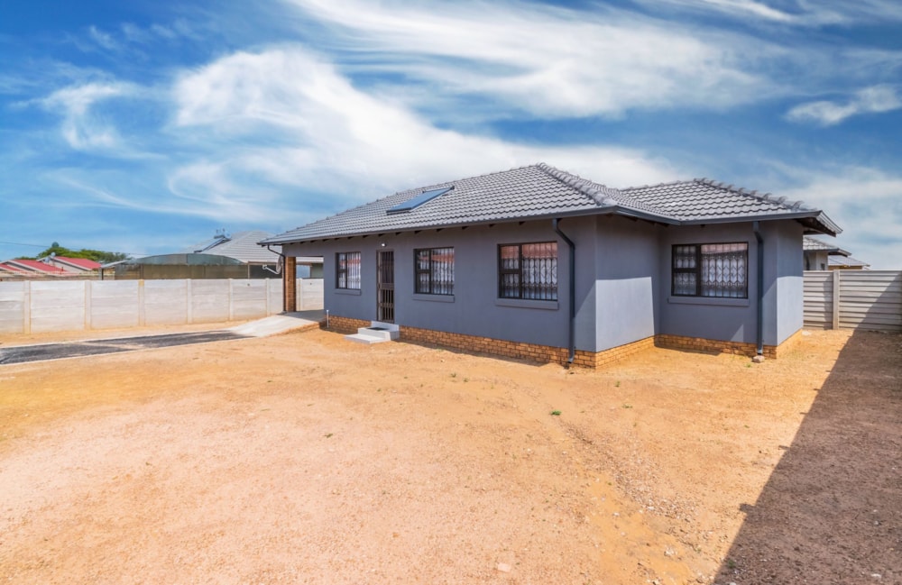 House for sale in Azaadville - 1KR1691578