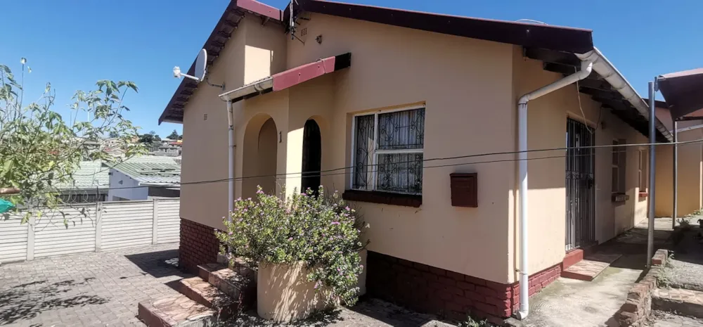 House for sale in King Williams Town (Qonce) - 1MH1605257