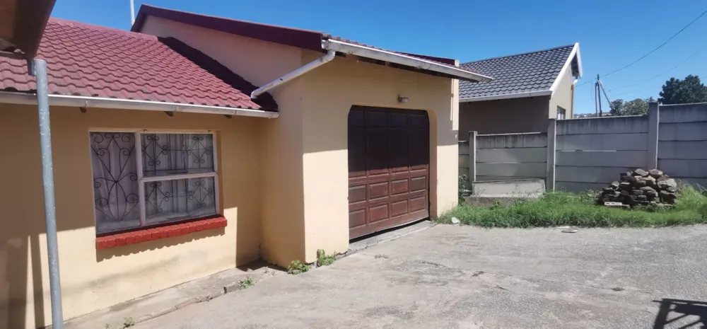 House for sale in King Williams Town (Qonce) - 1MH1605257