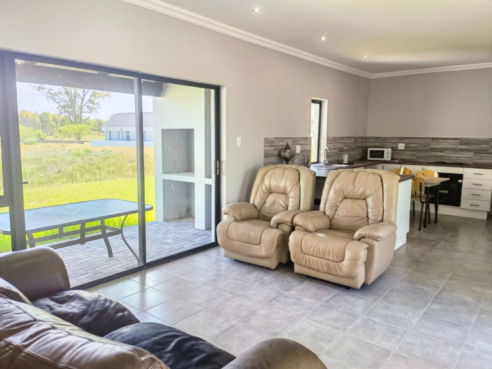 Golf estate house let in Wedgewood Golf Estate - 1PLZ1702906 Golf estate house let in Wedgewood Golf Estate - 1PLZ1702906