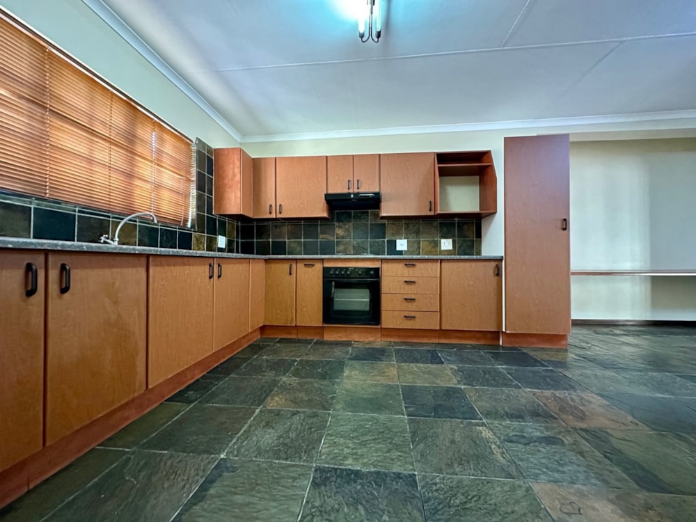 Townhouse for sale in Ermelo - 1EM1605873 Townhouse for sale in Ermelo - 1EM1605873