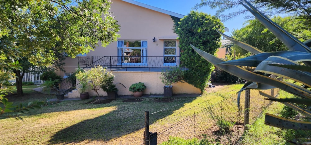 Double-storey house for sale in Cradock - 1KK1606260