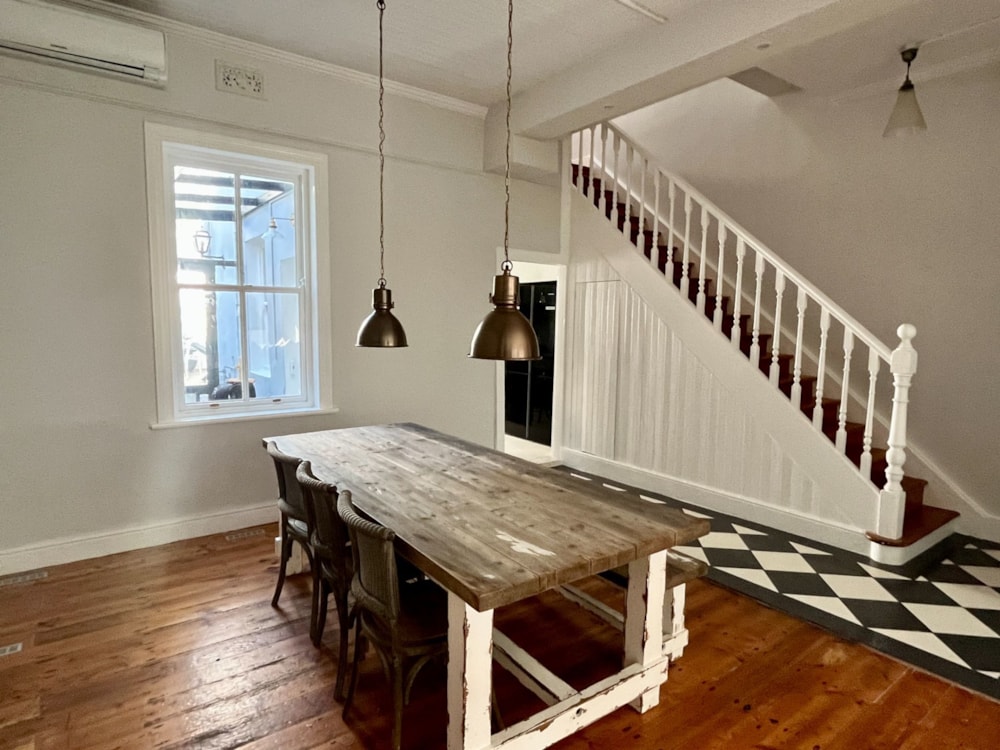 Double-storey house let in Gardens - CBL1710118 Double-storey house let in Gardens - CBL1710118