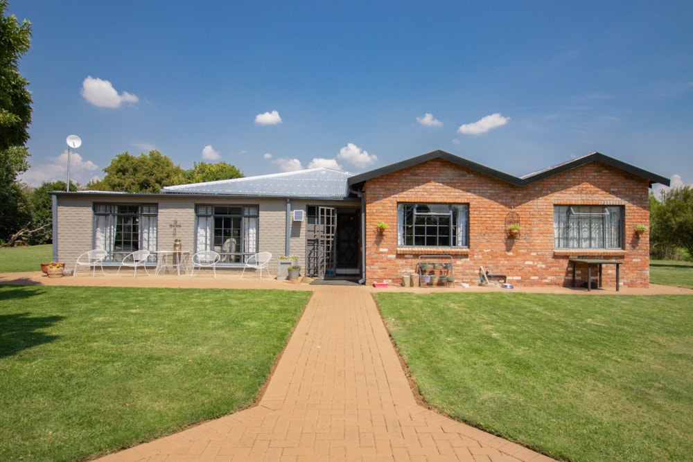 Smallholding sold in Bains Vlei - 1BX1645989 Smallholding sold in Bains Vlei - 1BX1645989