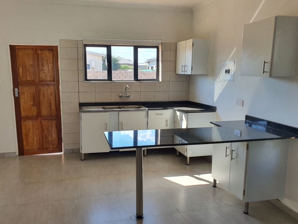 House let in Gaborone North, Botswana - 3BO1696143 House let in Gaborone North, Botswana - 3BO1696143
