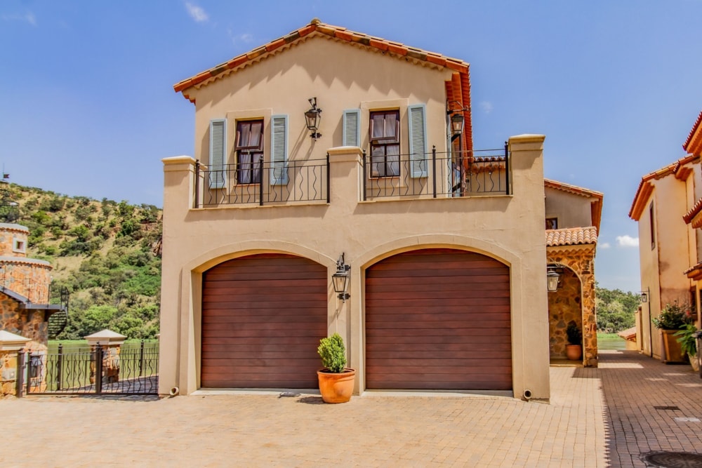 Double-storey house for sale in Estate D Afrique - 1HR1607983