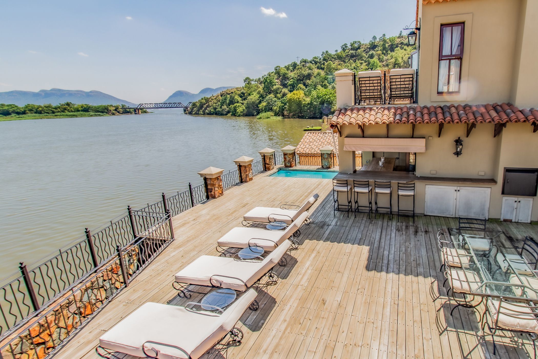 Double-storey house for sale in Estate D Afrique - 1HR1607983