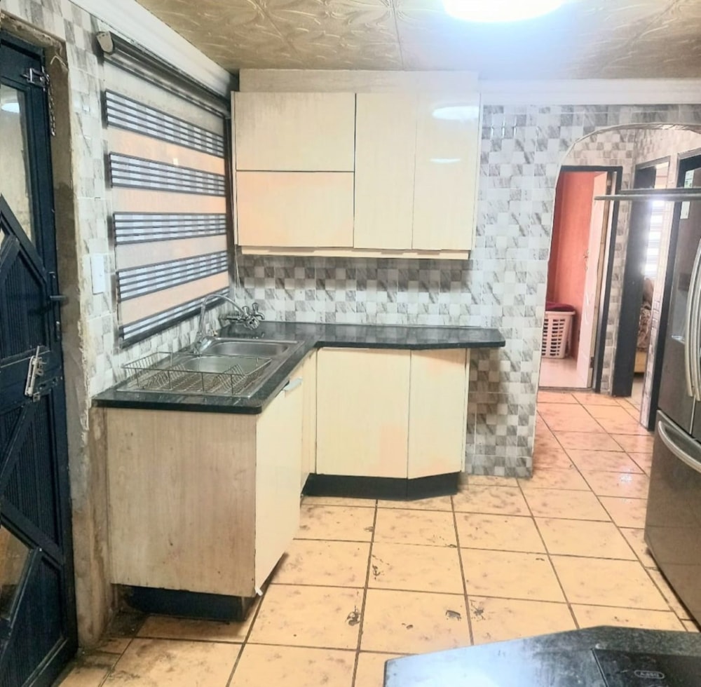 House for sale in Kwa Thema - 1SP1607882