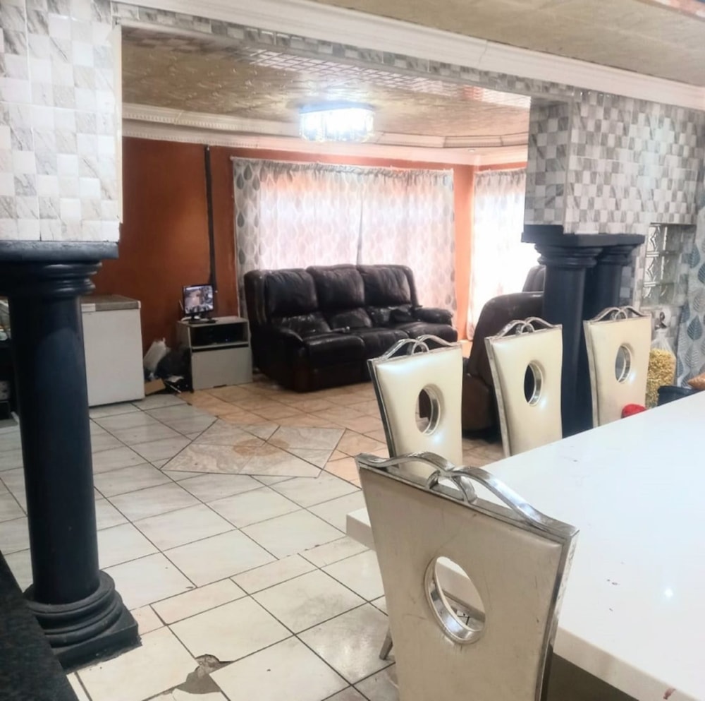 House for sale in Kwa Thema - 1SP1607882