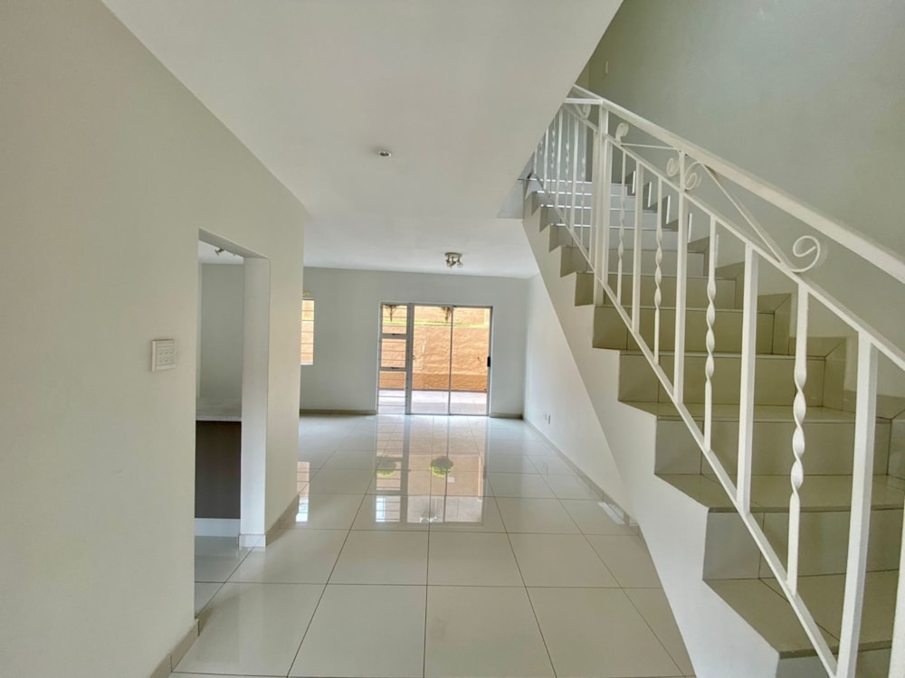 Security complex home let in Morningside, Durban - 1DA1694327 Security complex home let in Morningside, Durban - 1DA1694327