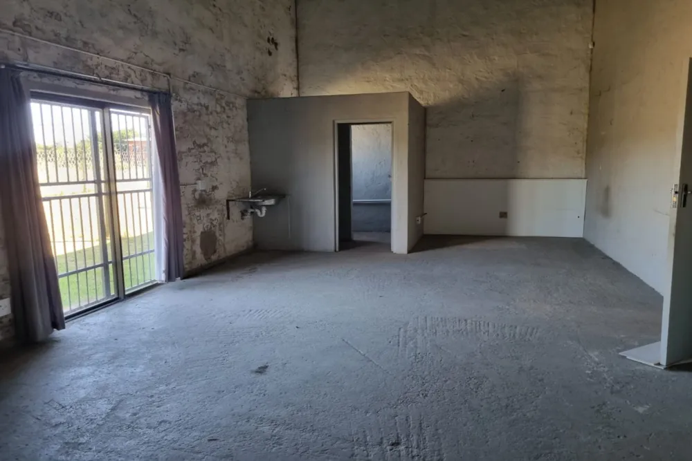 Commercial Building to rent in Grahamstown (Makhanda) - 1GC1724189 Commercial Building to rent in Grahamstown (Makhanda) - 1GC1724189